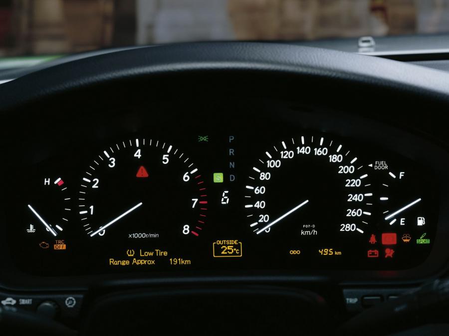  Lexus LS430 2000 года  (EU) (фото 6 из 16)